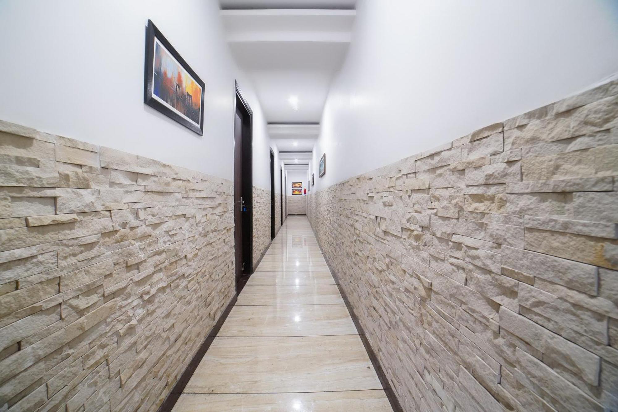 Hotel Collection O Prem Ratna Dehradun Exterior foto